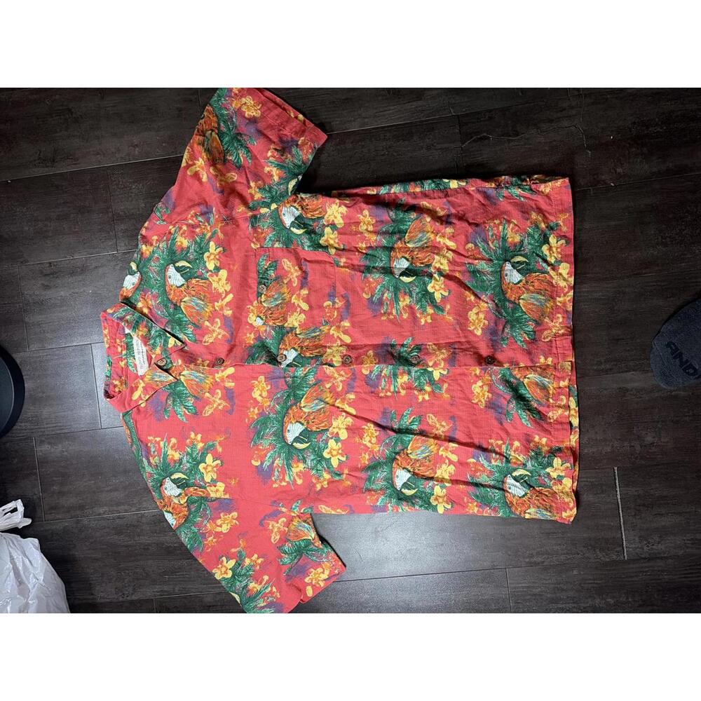 Island Republic Hawaiian Shirt Mens L Red Tropical Parrot Palm Print Rayon Butto